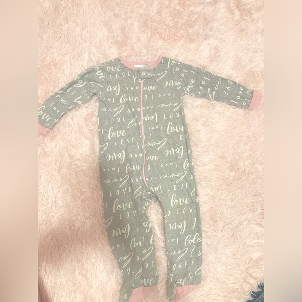 Gerber 6-9 month lightweight footie sleeper